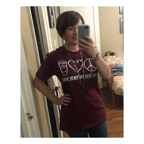 🌟FINAL PRICE🌟 Burgundy Pumpkin Spice Unisex Tee - Picture 2 of 2